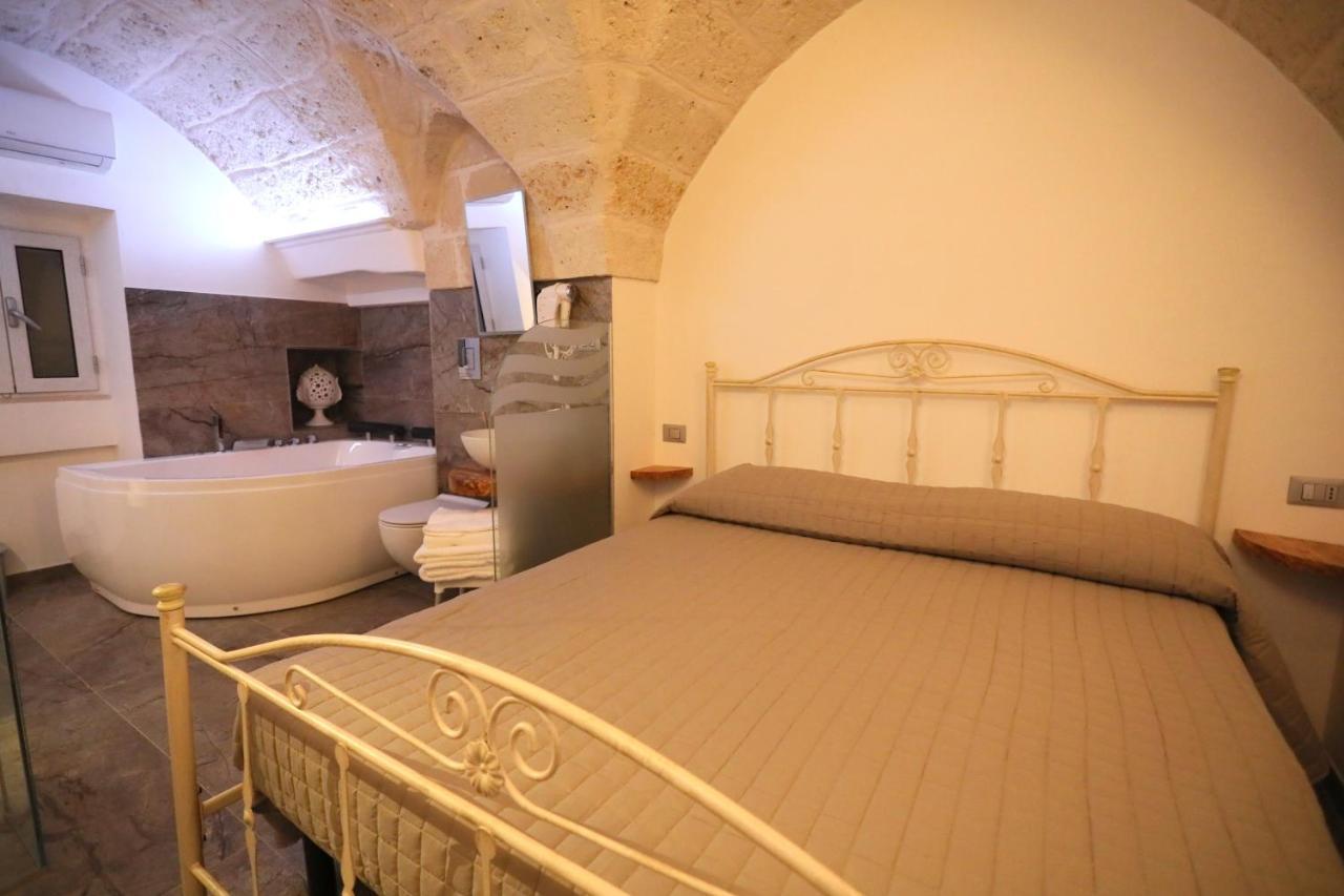 Dimora Le Volte Bed and Breakfast Fasano Esterno foto