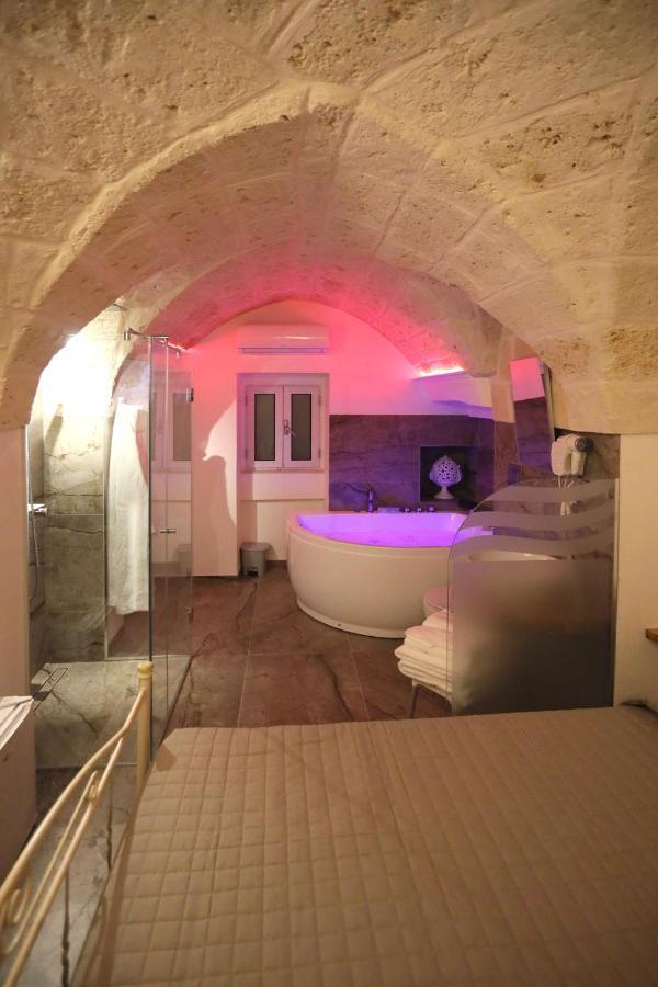 Dimora Le Volte Bed and Breakfast Fasano Esterno foto